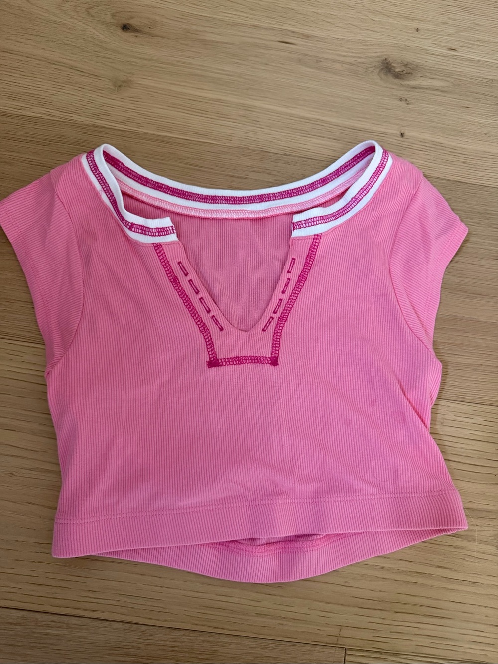Pink Ribbed V-Neck Cropped Top